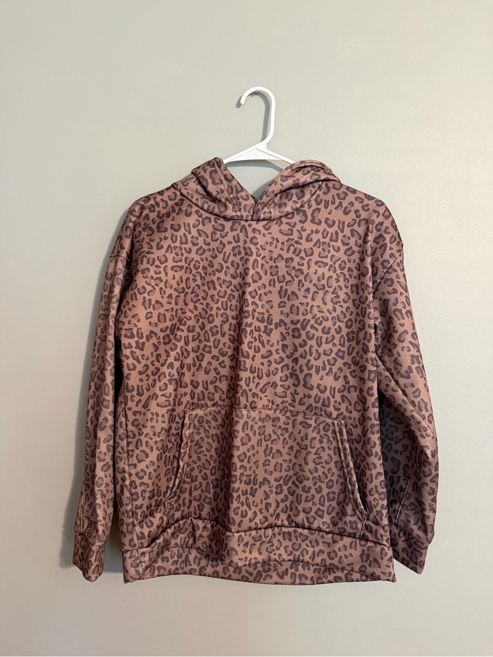 Leopard Print Pullover Hoodie in Taupe & Dark Brown
